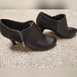 Dex Flex Black Ankle Boots 9.5
